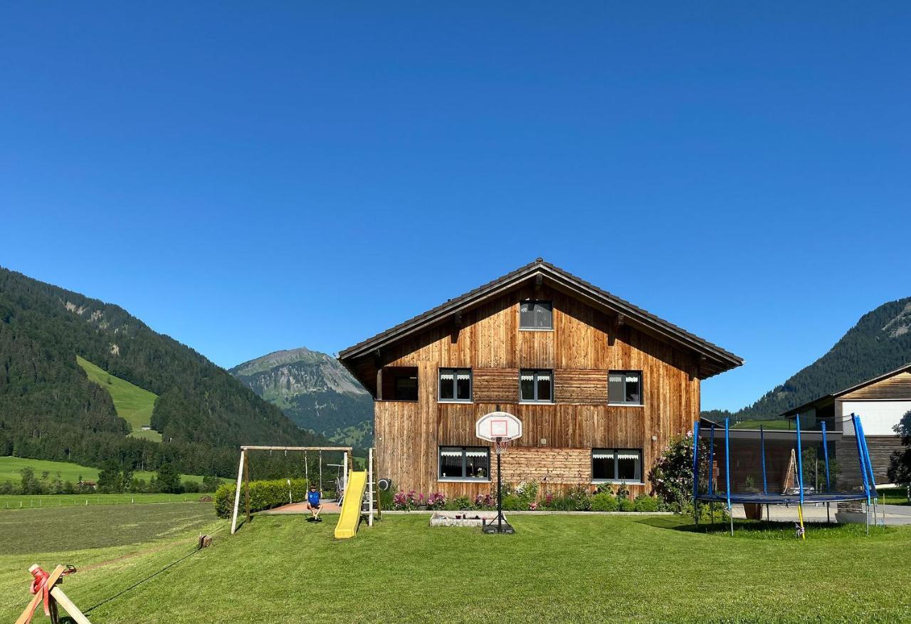 Haus Helga Apartment Schoppernau Bagian luar foto